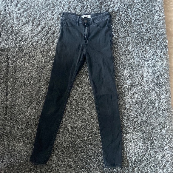 Hollister Denim - Black skinny jeans, no rips and regular length. Good condition